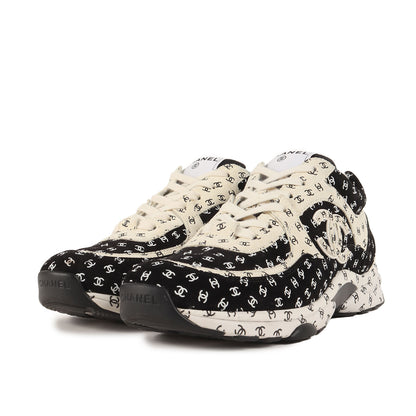 22AW ココマーク スウェード スニーカー (All Over Cc Logo Low Top Trainer Sneaker G39232)