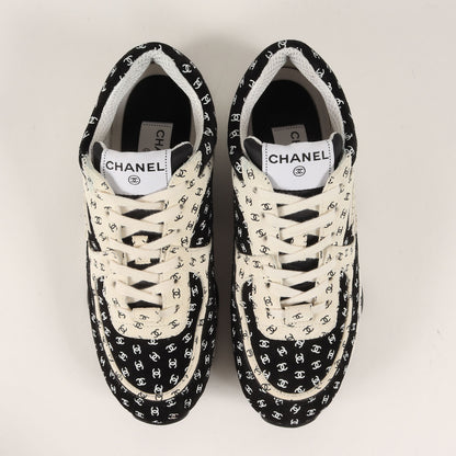 22AW ココマーク スウェード スニーカー (All Over Cc Logo Low Top Trainer Sneaker G39232)