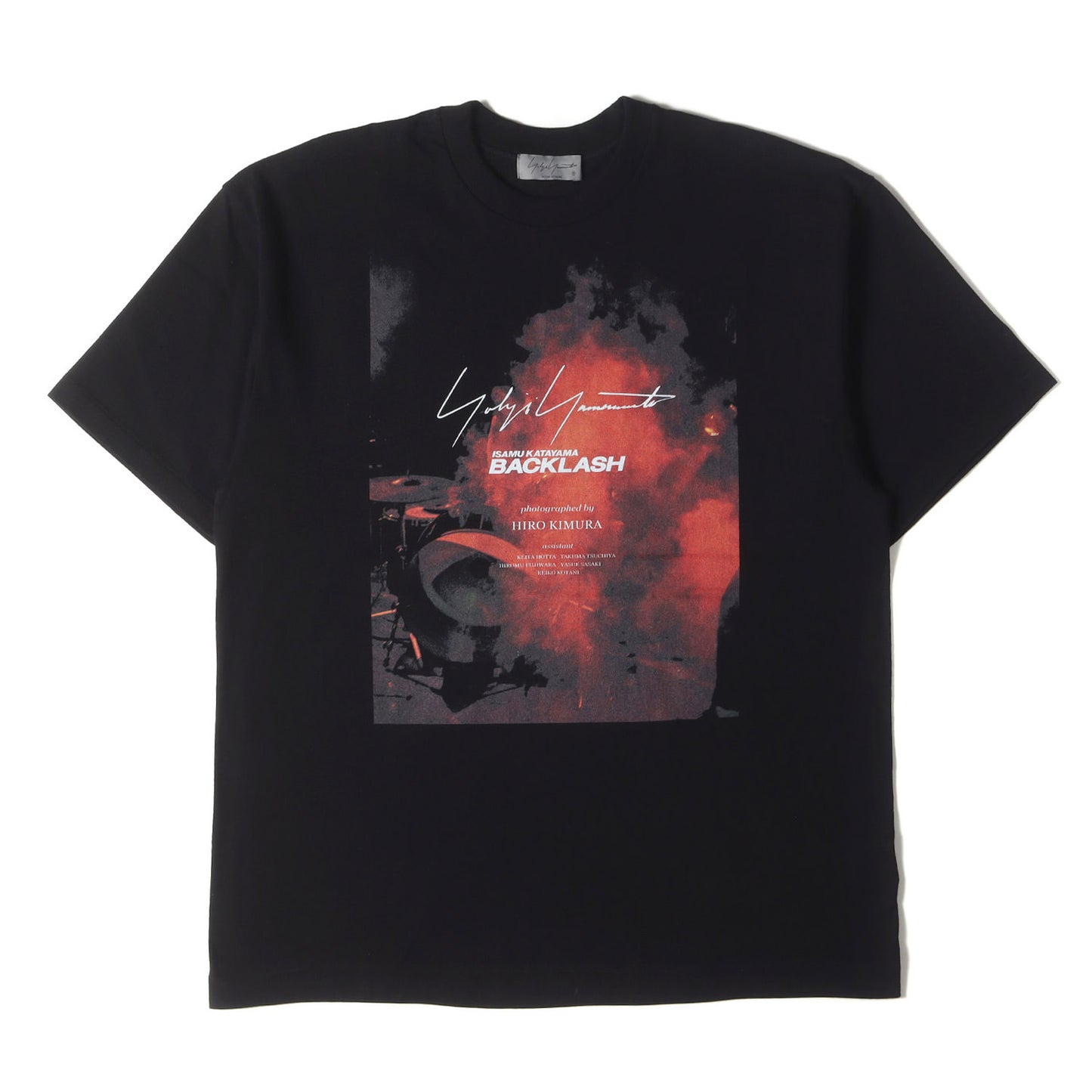 24AW × ISAMU KATAYAMA BACKLASH × HIRO KIMURA フォトグラフィック ロゴ Tシャツ (HO-T90-986) / POUR HOMME