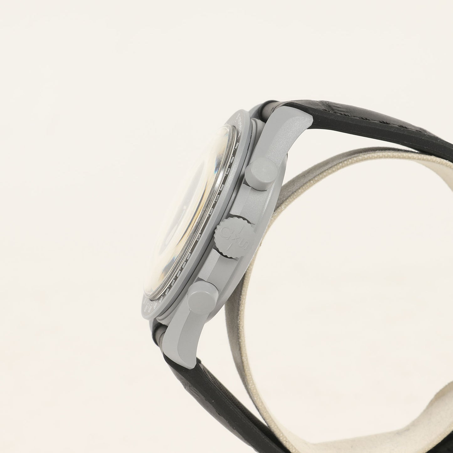 × Swatch MISSION TO THE MOON クォーツ ウォッチ (SO33M100)