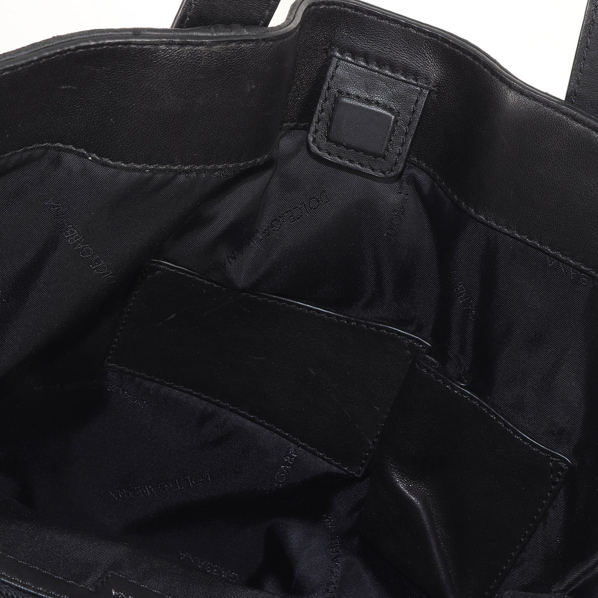 ロゴプレート付き レザー トートバッグ