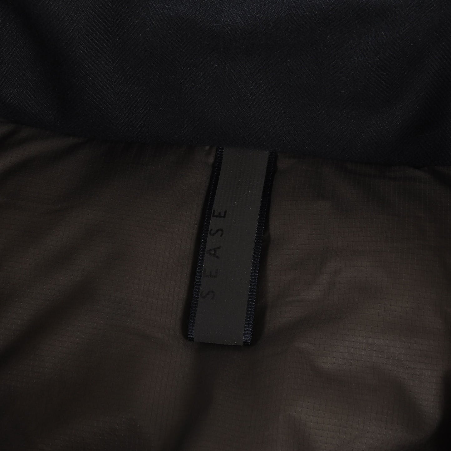 24AW ハイライズ スタンドカラー カシミヤ混コットン ヘリンボーン ダウンジャケット (TRIBECA DOWN JACKET OP037 TN480) / MADE IN ITALY