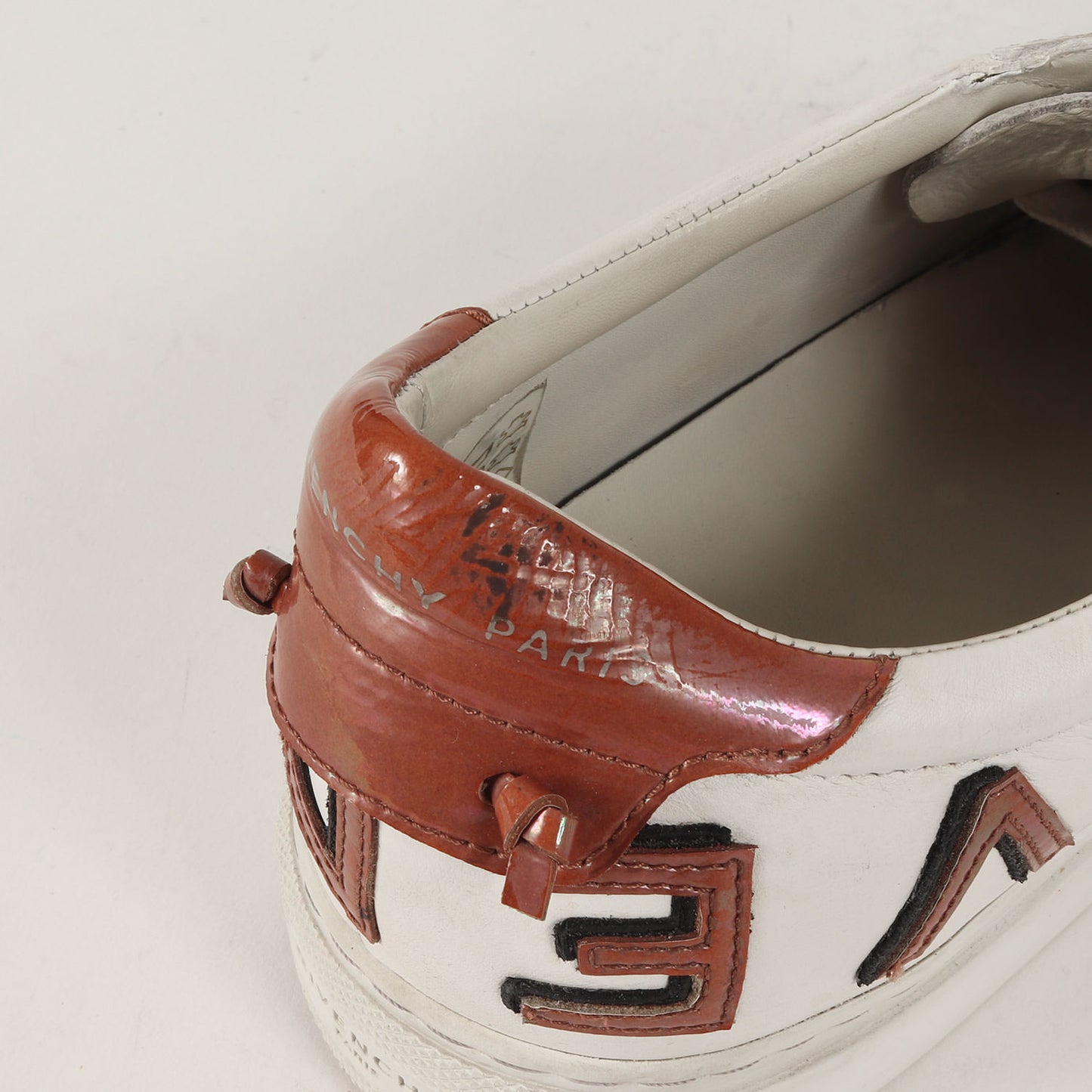反転ロゴ レザー ローカット スニーカー (Reverse Low-top Sneakers)