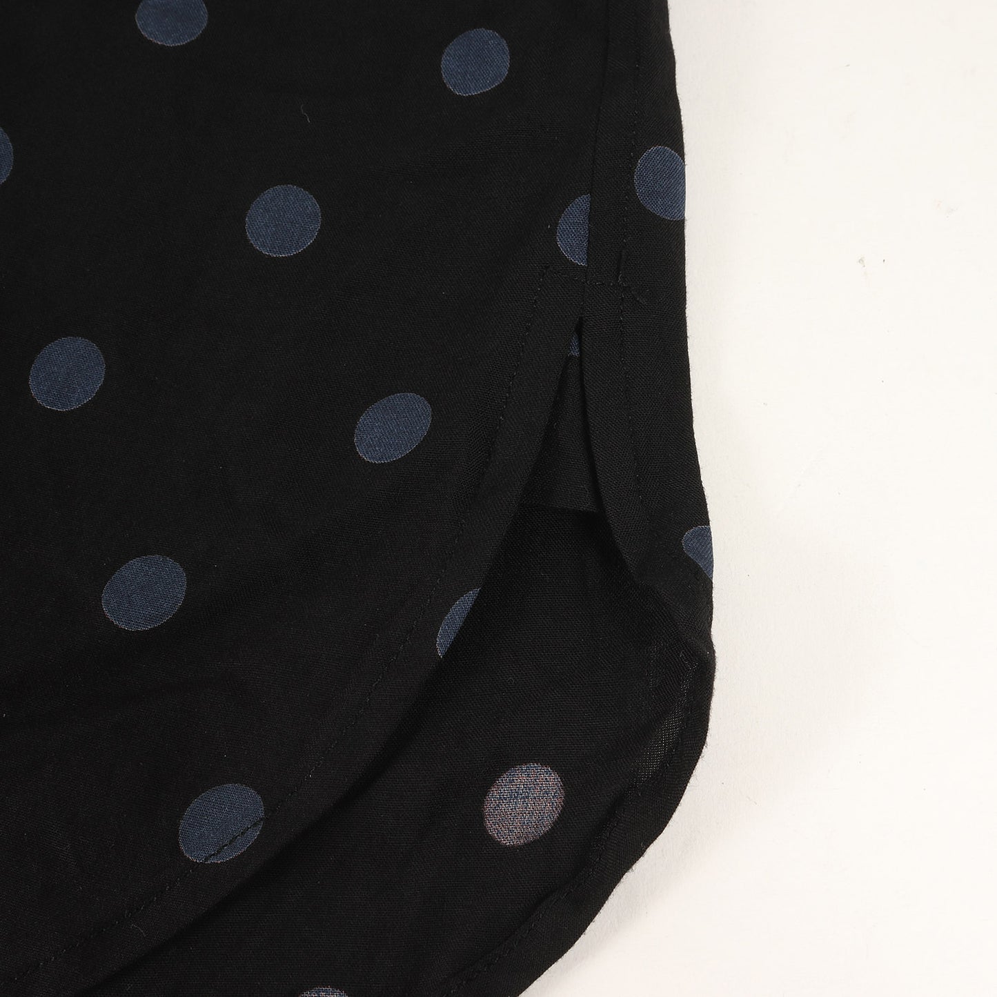 ポルカドット レーヨン ドレス シャツ (376919 Y324P)