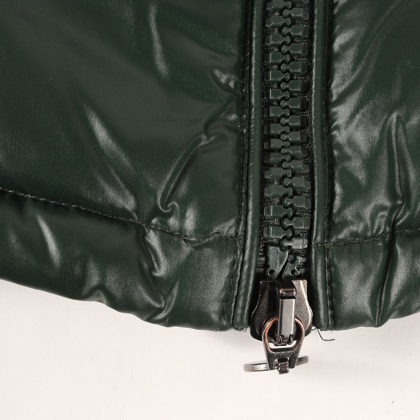 フード付き シャイニー ナイロン ダウン ジャケット (MAYA)