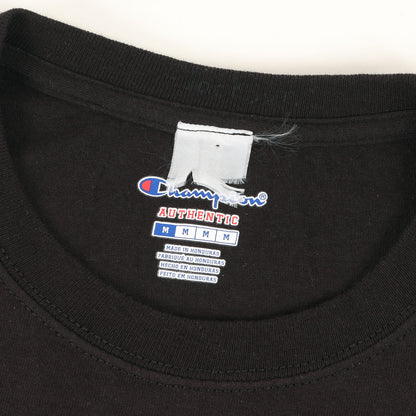 × Champion ブランドロゴ クルーネック Tシャツ