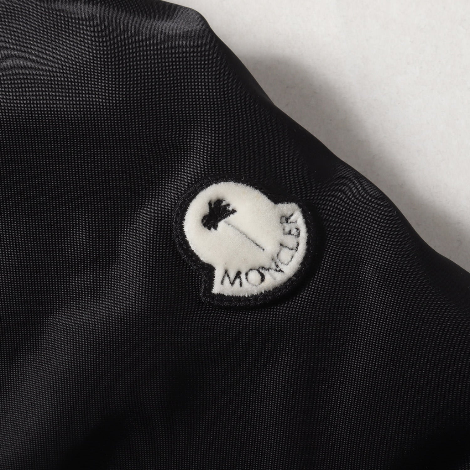 MONCLER (モンクレール) 22AW × Palm Angels ロゴ ダウン スタジャン