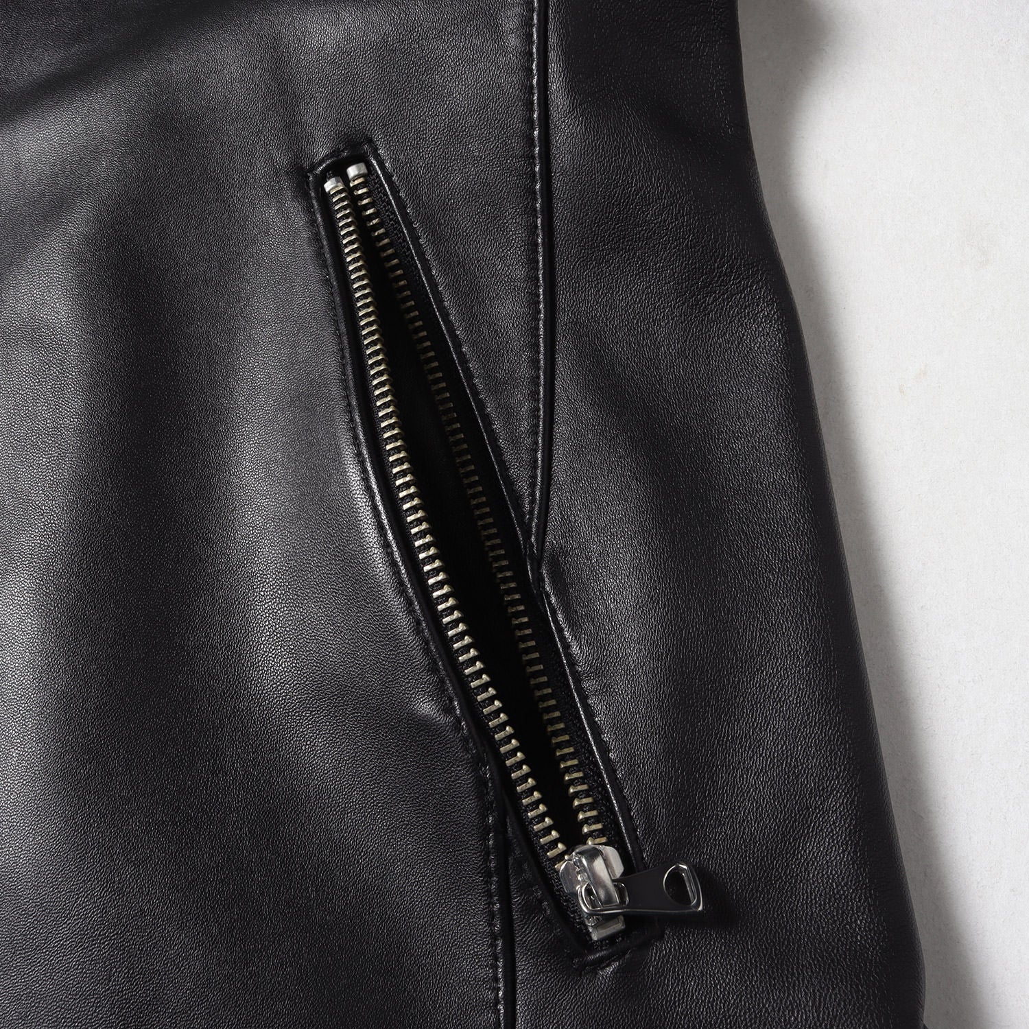 STUDIOUS ステュディオス ソフトラムレザー シングルライダースジャケット STUDIOUS（ステュディオス）の「【STUDIOUS】ラムレザーシングル