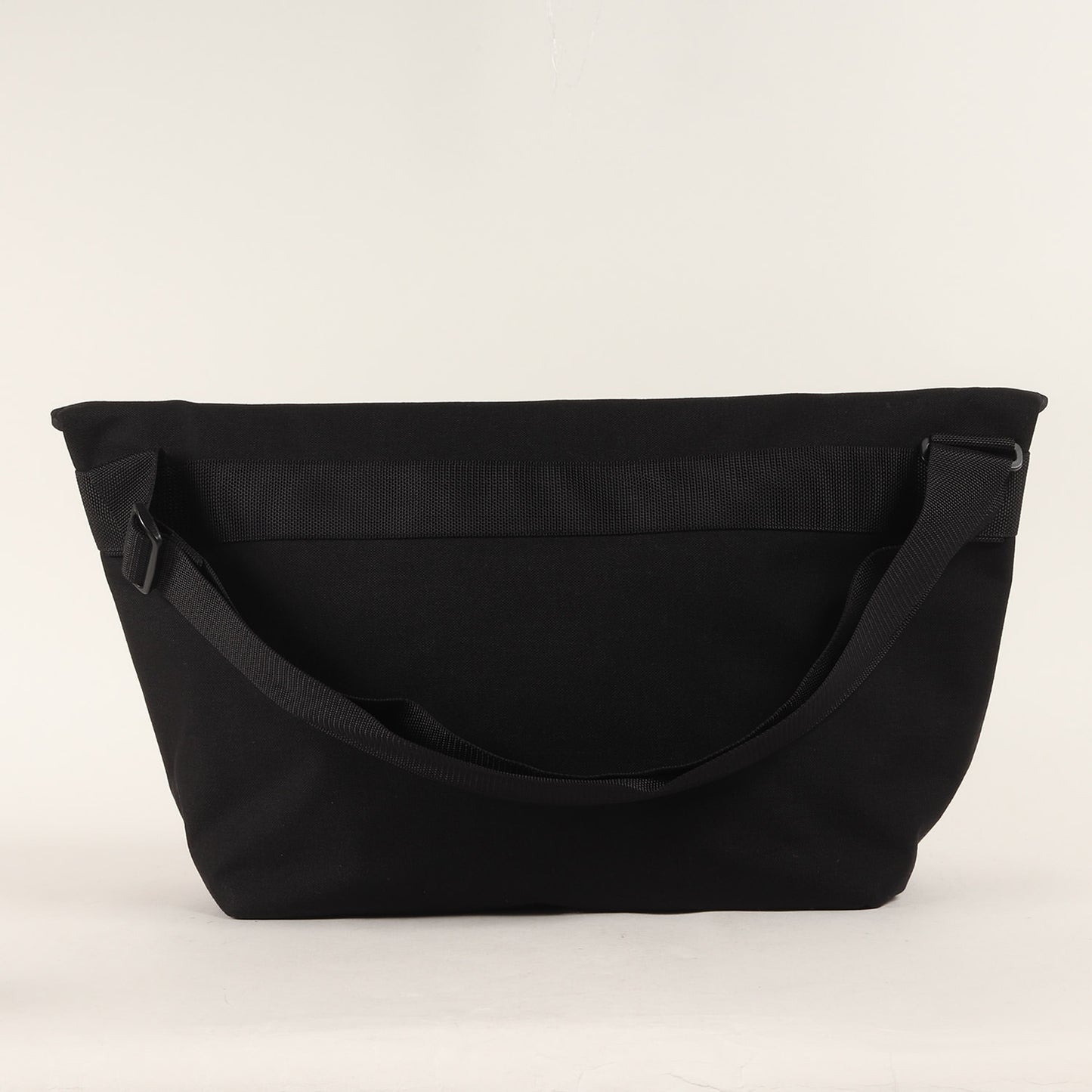 24AW ナイロン ショルダー バッグ (SD Messenger Shoulder Bag)