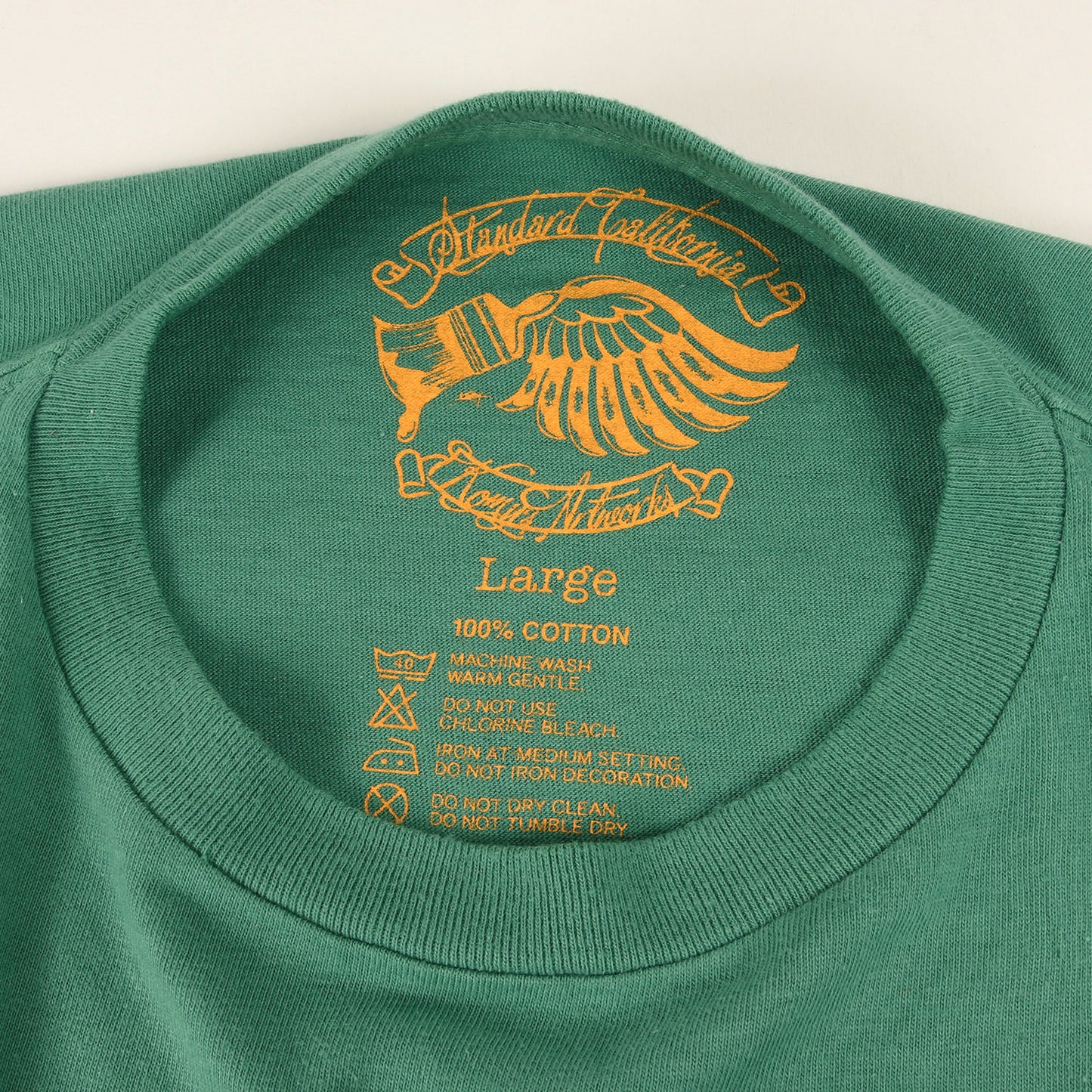 グラフィック ロゴ Tシャツ (SD BETTER TOGETHER T)