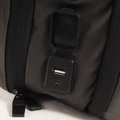 TYPE-B MICRO USB ポート付き ガジェット リュック (BRID3 37282) / ZEROBRIDGE