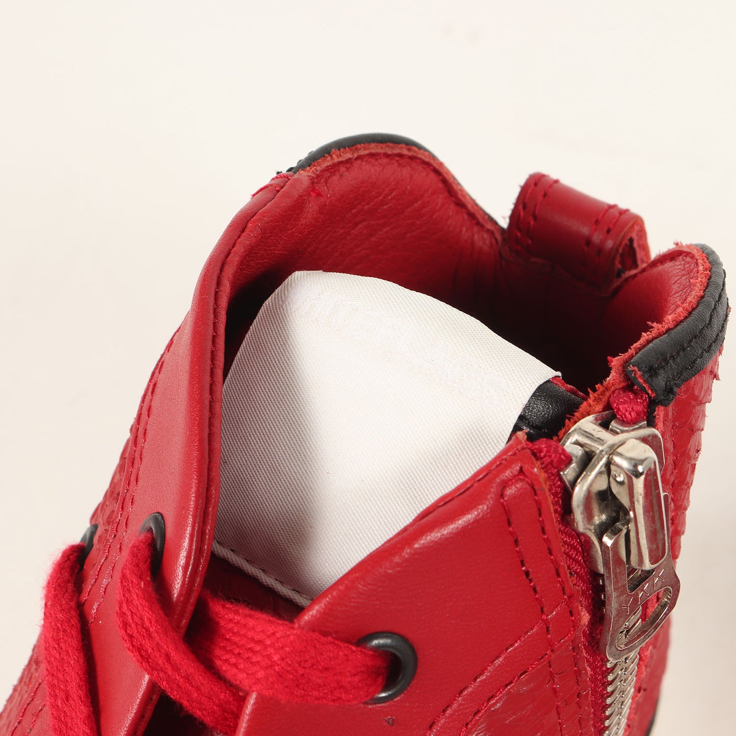 パイソンレザー ハイカット スニーカー (SO-Pire Cut Python)