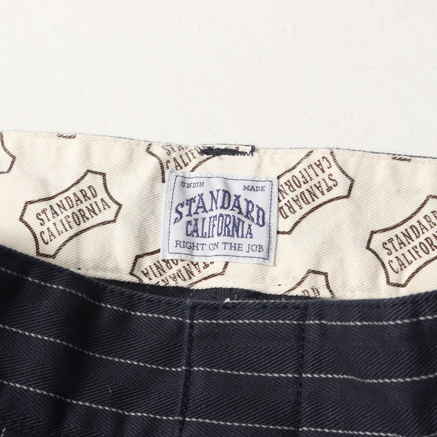 ストライプ ヘリンボーン ワーク チノパンツ (SD Herringbone Stripe Work Pants)