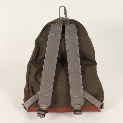 23AW × SIERRA DESIGNS レザー 切替 ナイロン リュック (SIERRA DESIGNS × SD Daytripper Classic) / 20th アニバーサリーコラボレーション