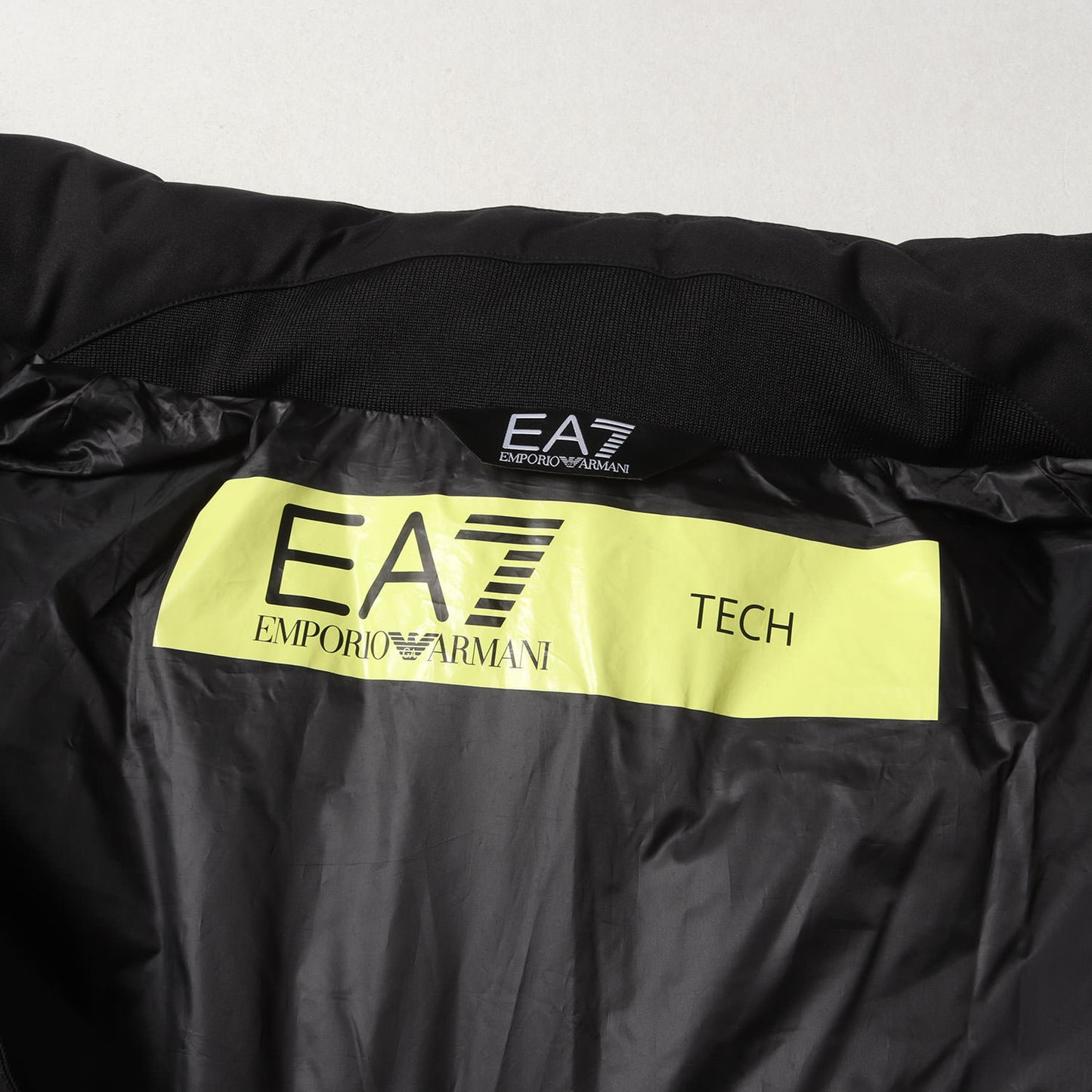 22AW スリーブ 切替 ジップアップ 中わたジャケット / EA7