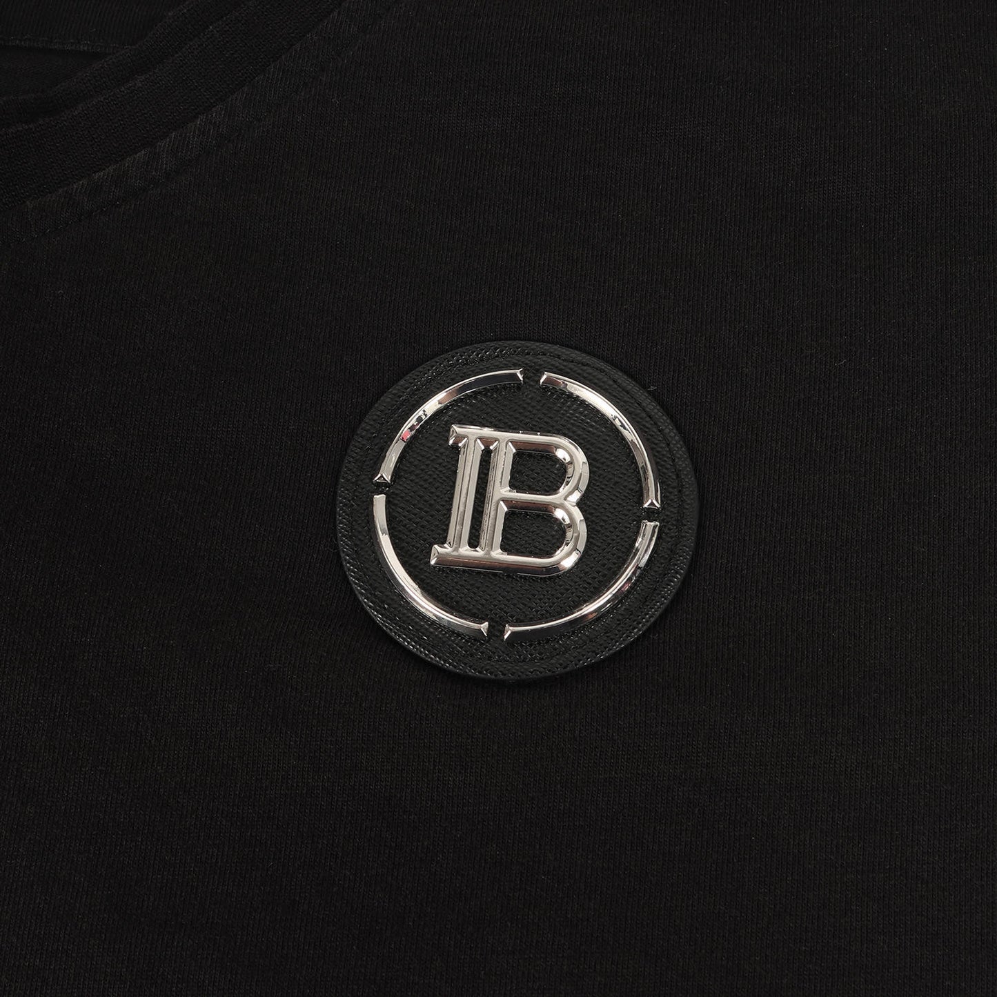 ワンポイント メタル ロゴ Vネック Tシャツ (31676886)