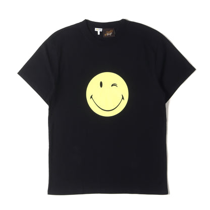 × SMILY WORLD Paula's ibiza コレクション スマイリーフェイス バック ロゴ Tシャツ (H616341J01)