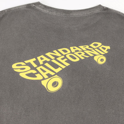 ガーメント ピグメント加工 グラフィック ロゴ Tシャツ (SD Stay Stoked T)