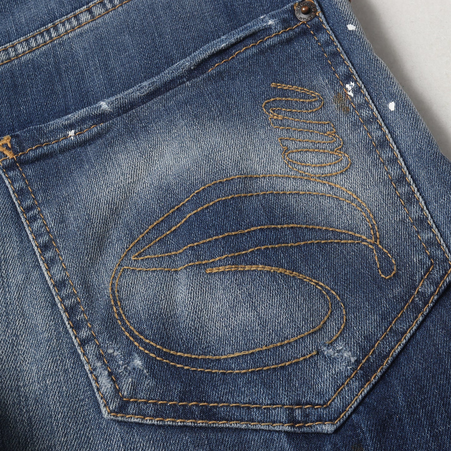 ペイント ダメージ加工 スリム テーパード ストレッチ デニム パンツ (SEXY TWIST JEAN S74LA0702) / ボタンフライ