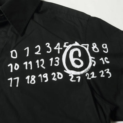 24AW カレンダー ロゴ ポプリン ドレス シャツ (SH2DT0010 S47294) / MM6