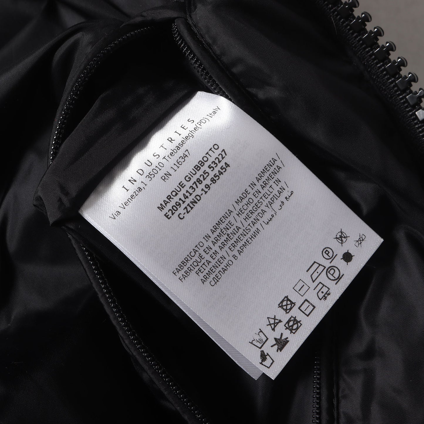 コヨーテファー付き ナイロン ダウンジャケット(MARQUE)