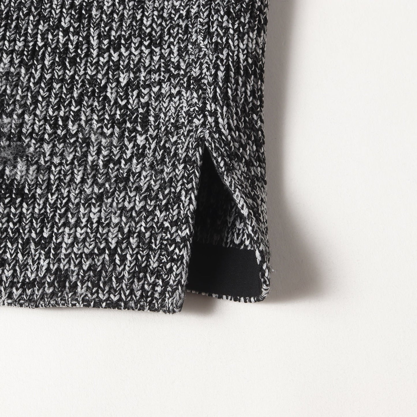 メランジ ポリニット イージー テーパード パンツ / 非売品