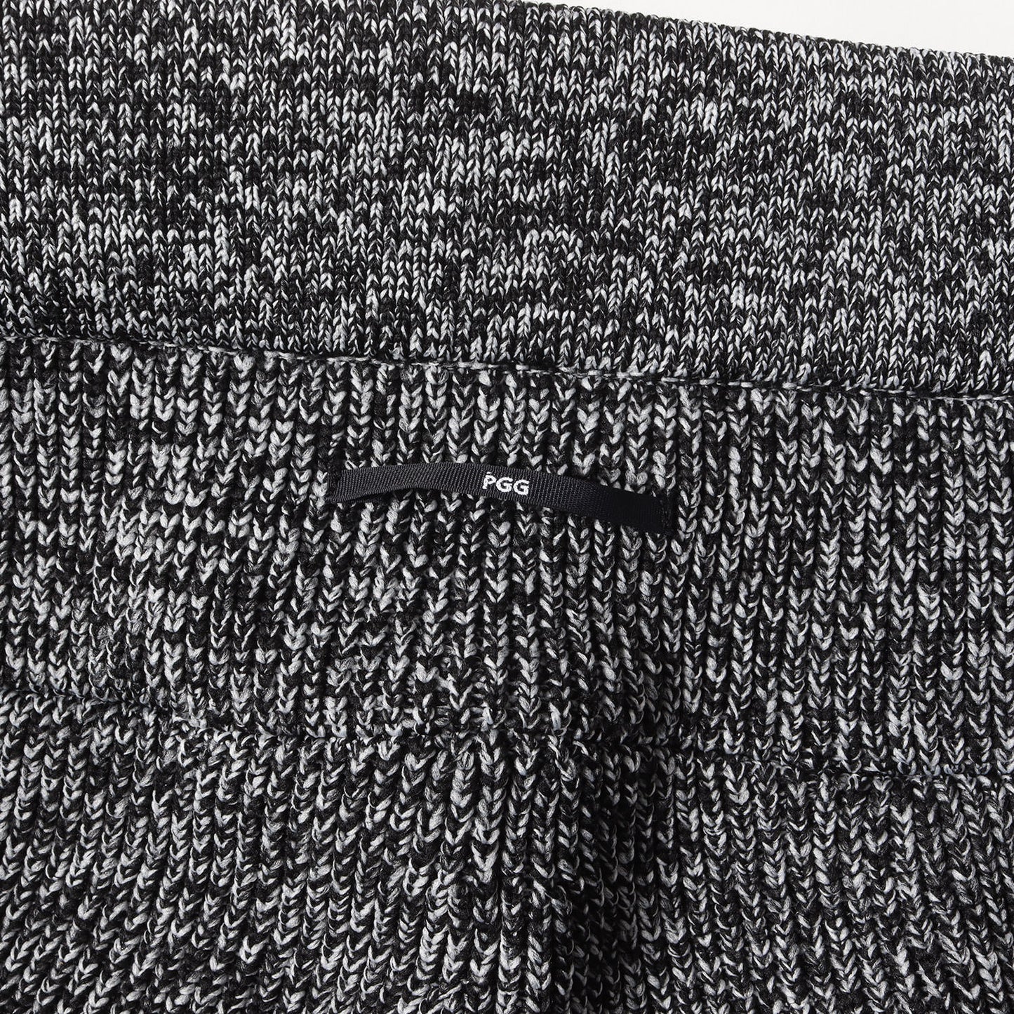 メランジ ポリニット イージー テーパード パンツ / 非売品