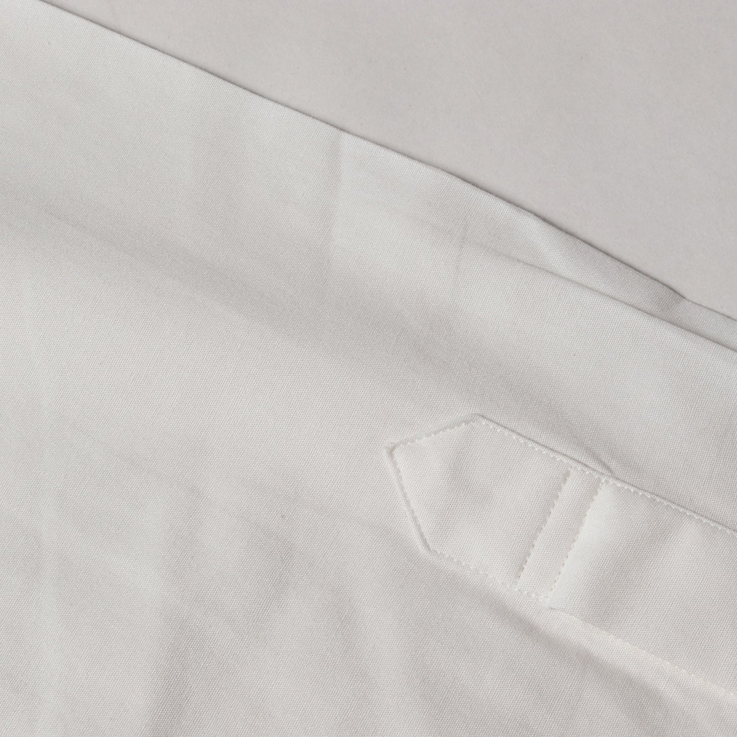 バックロゴ ブロード ドレス シャツ (Upside Down LOGO Basic Shirt GA-B21-020)