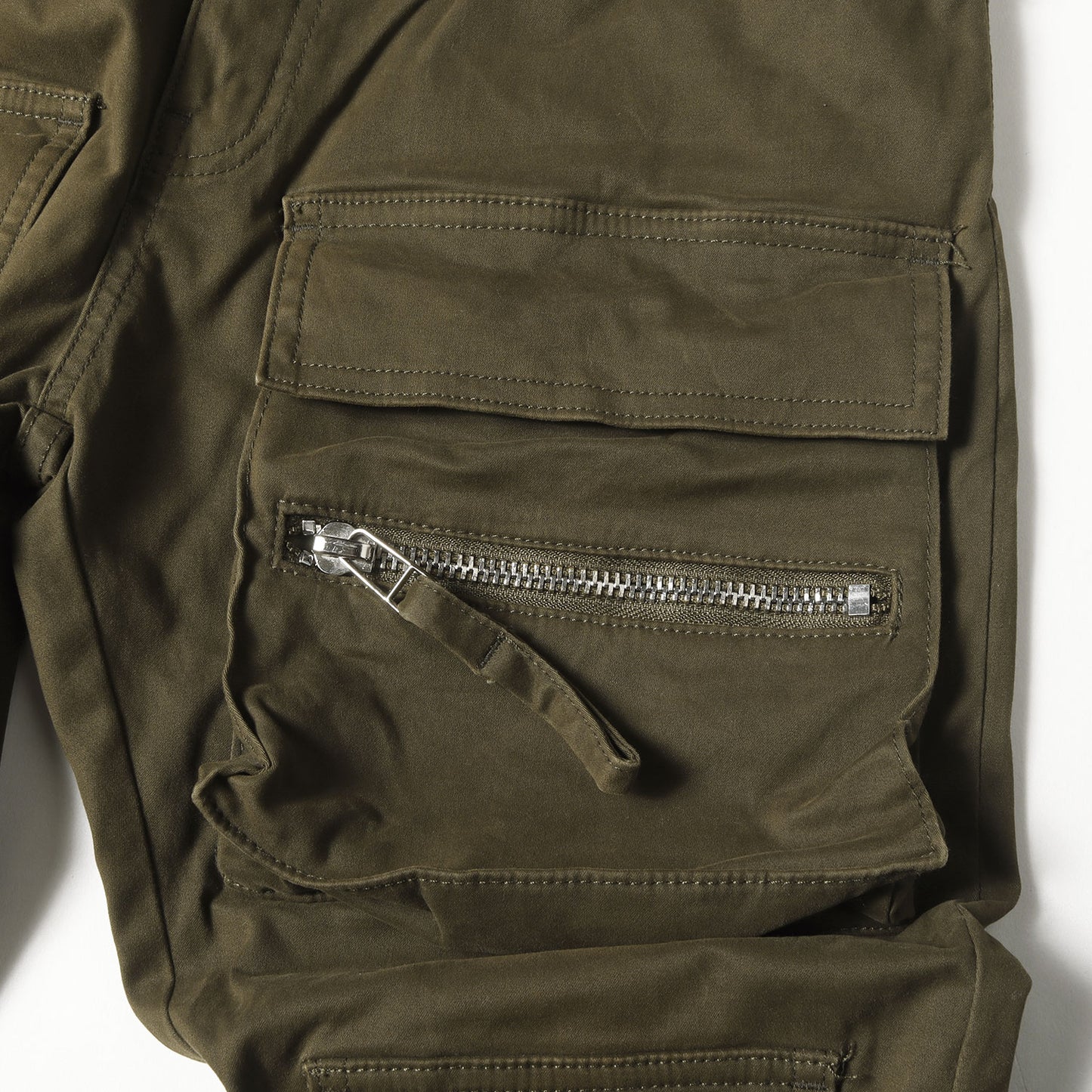 裾ジップ ストレッチ ピーチスキン カーゴ パンツ (TYPE-2 SLIM CARGO PANTS)