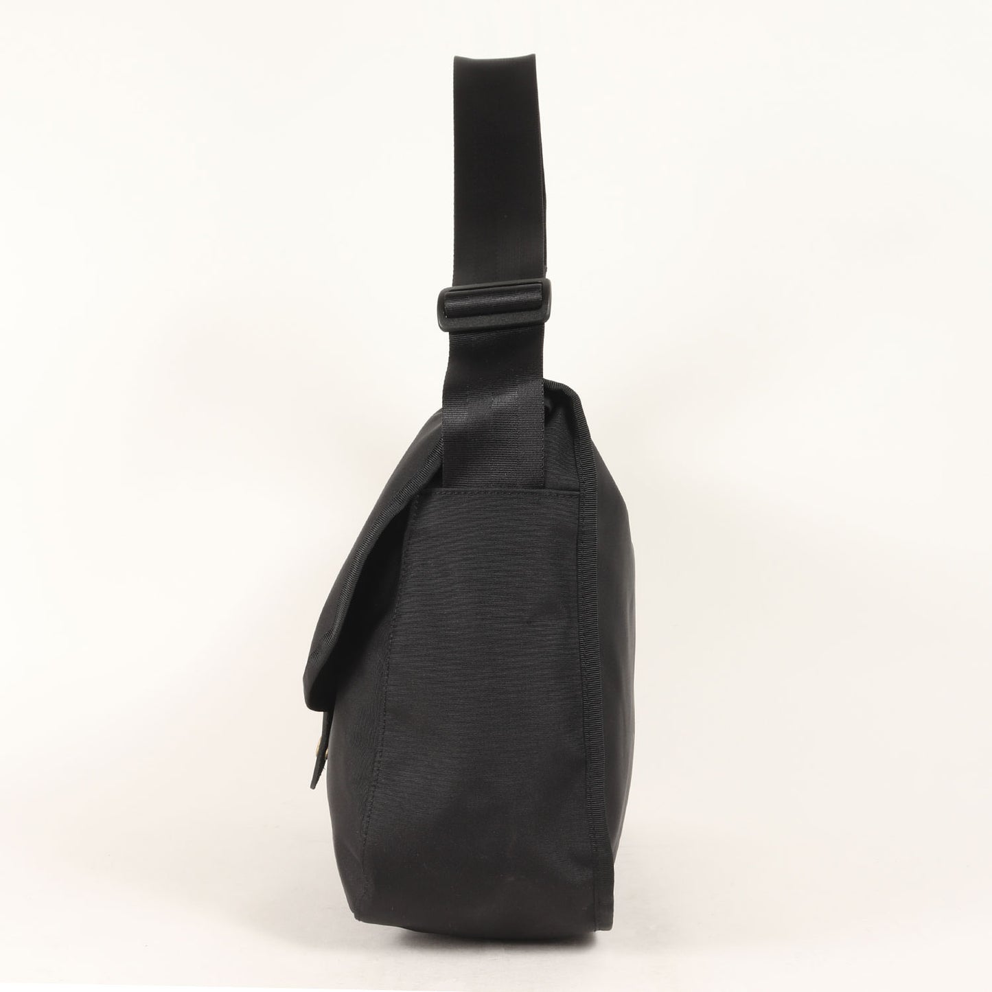 × PORTER コーデュラナイロン ショルダー メッセンジャー バッグ (PORTER × SD Shoulder Bag)