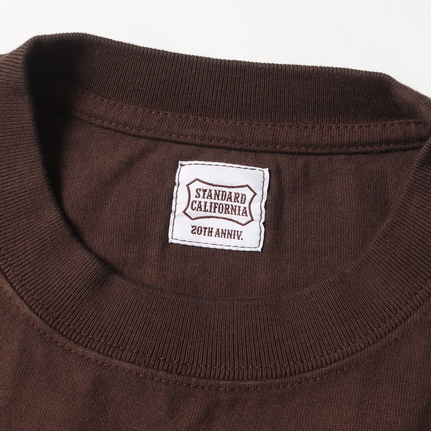 23AW 20周年記念 グラフィック ロゴ ヘビーウェイト Tシャツ (SD 20th Anniversary Logo T)