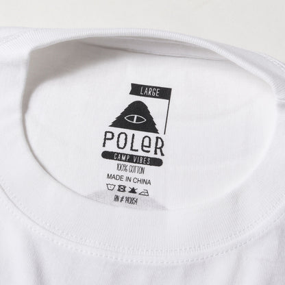 × POLeR OUTDOOR STUFF グラフィック ロゴ Tシャツ (SD × POLER LOGO T)