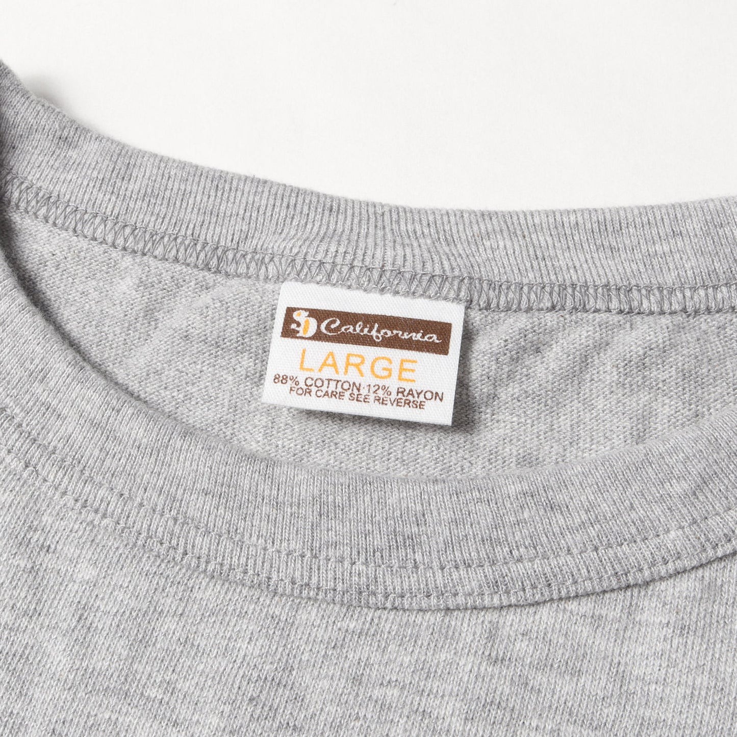 24SS × COCA COLA グラフィック ロゴ バインダーネック Tシャツ (COCA COLA × SD 88/12 LOGO T)