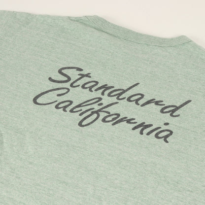 23AW × Disney ミッキーマウス ロゴ バインダーネック ハチハチ ワンツー Tシャツ (DISNEY × SD 88/12 California T)