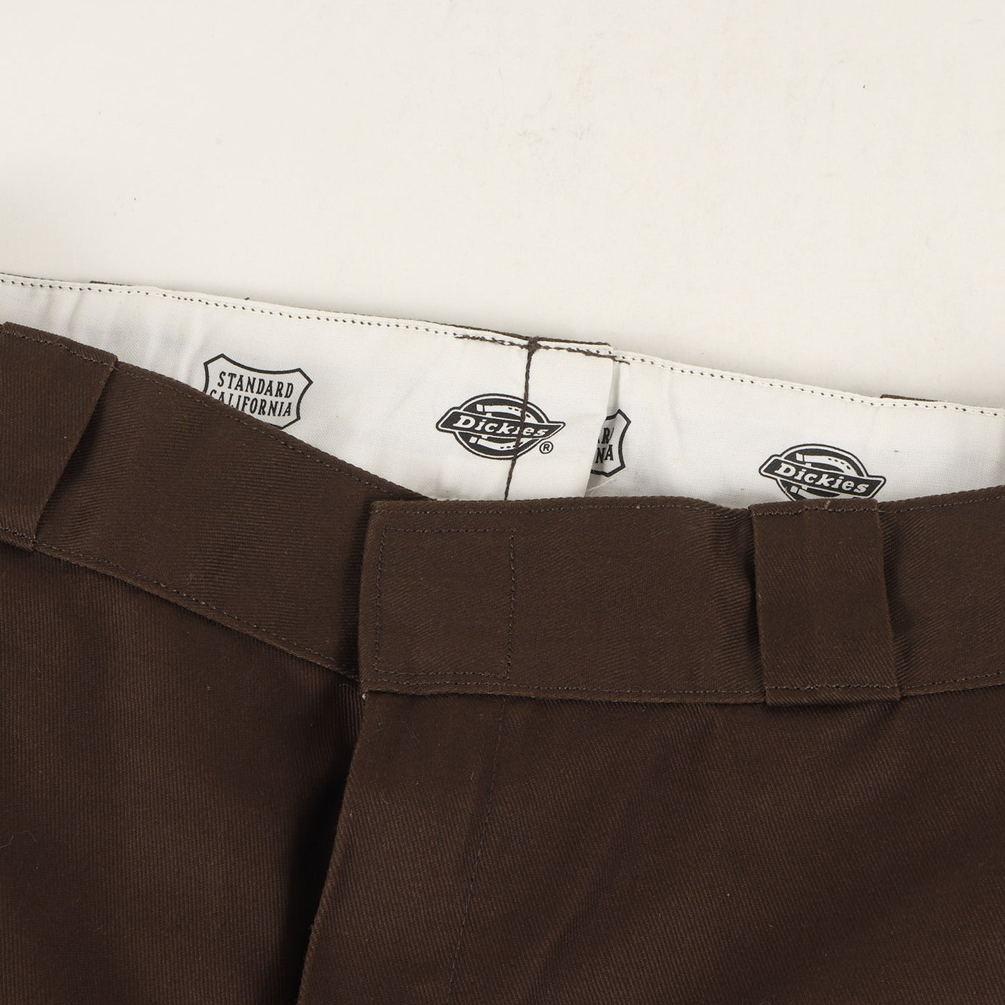 23SS × Dickies 20th Anniversary T/Cツイル ワーク チノ パンツ (Dickies × SD #874 231M40SD01)