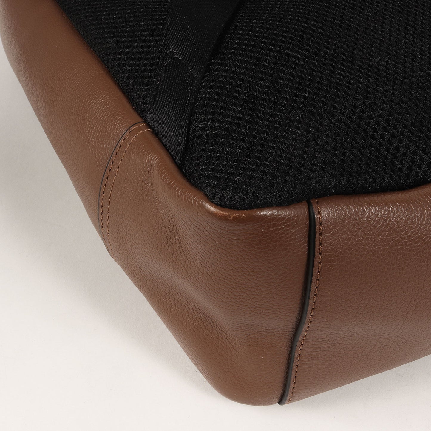 チャールズ スリム バッグパック スポーツカーフ (Charles Slim Backpack In Sport Calf Leather F54135)