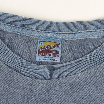 ピグメント ウォッシュ加工 ワンポイント ロゴ 刺繍 Tシャツ (SD NEW BOHEMIA SIGN LOGO T)