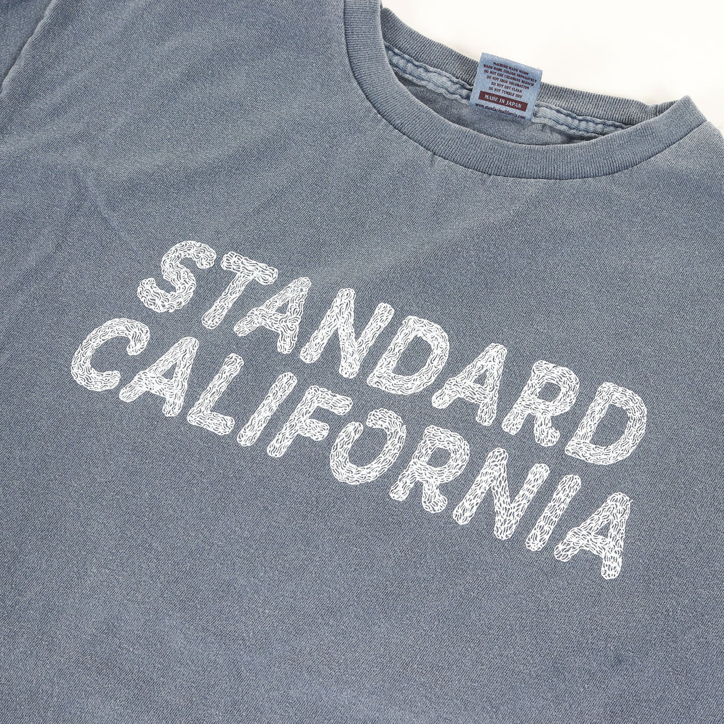 × Matthew Allen グラフィック アート ロゴ Tシャツ (Matthew Allen × SD Logo T)