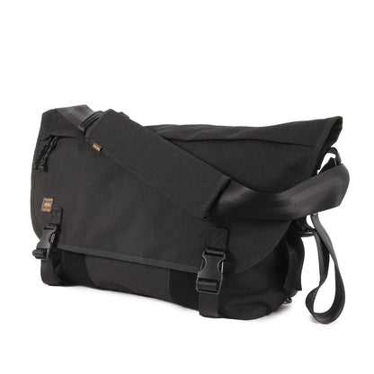 × PORTER CORDURA ナイロン メッセンジャー バッグ (PORTER × SD Messenger Bag)