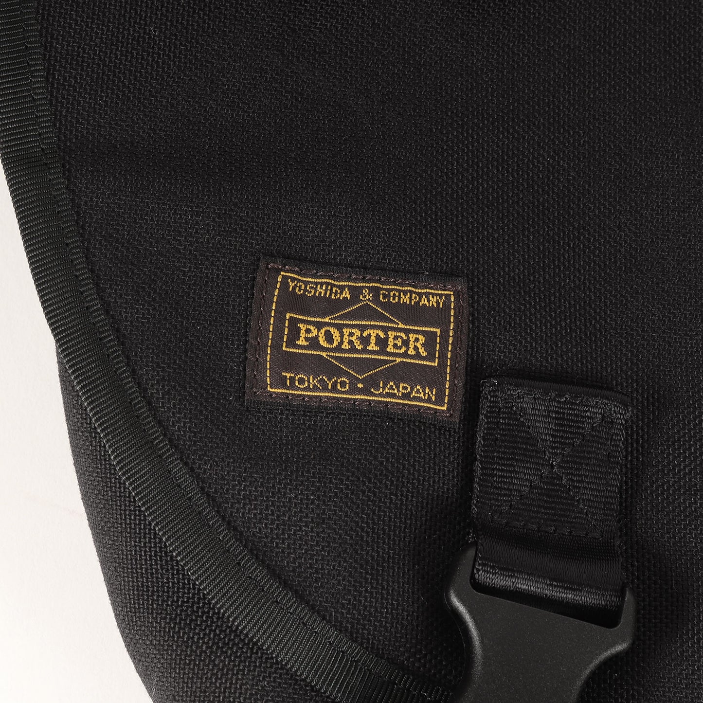 × PORTER CORDURA ナイロン メッセンジャー バッグ (PORTER × SD Messenger Bag)