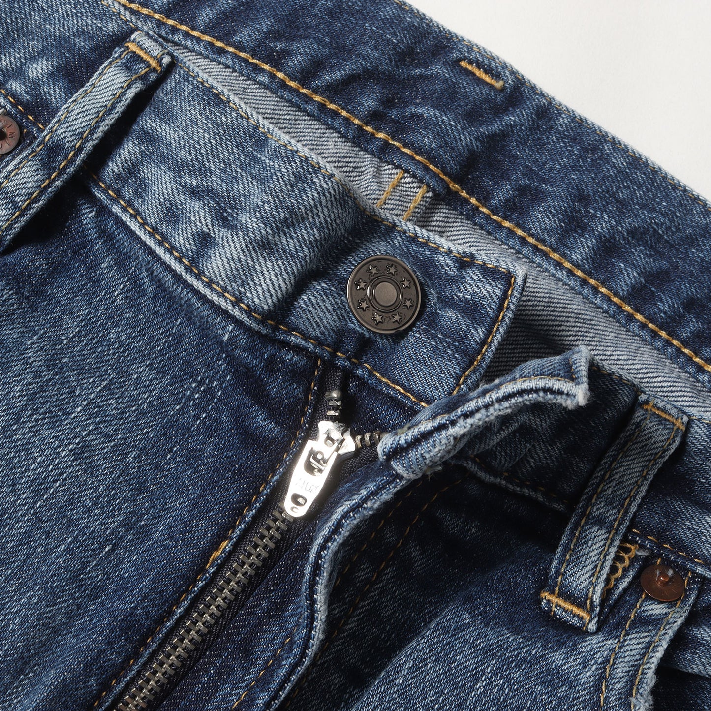 ウォッシュド加工 スリム テーパード ストレッチ デニム パンツ (102 N.Slim Tapered USD FPKH102NSTUD-85) / ジッパーフライ