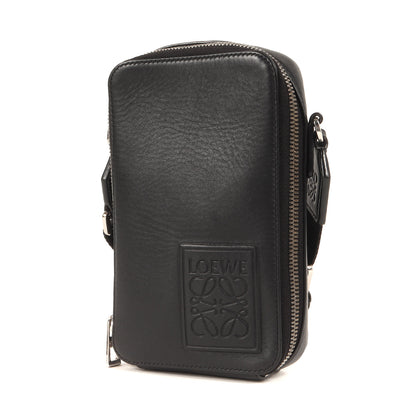 バーティカル クロスボディ ポケット サテンカーフレザー バッグ