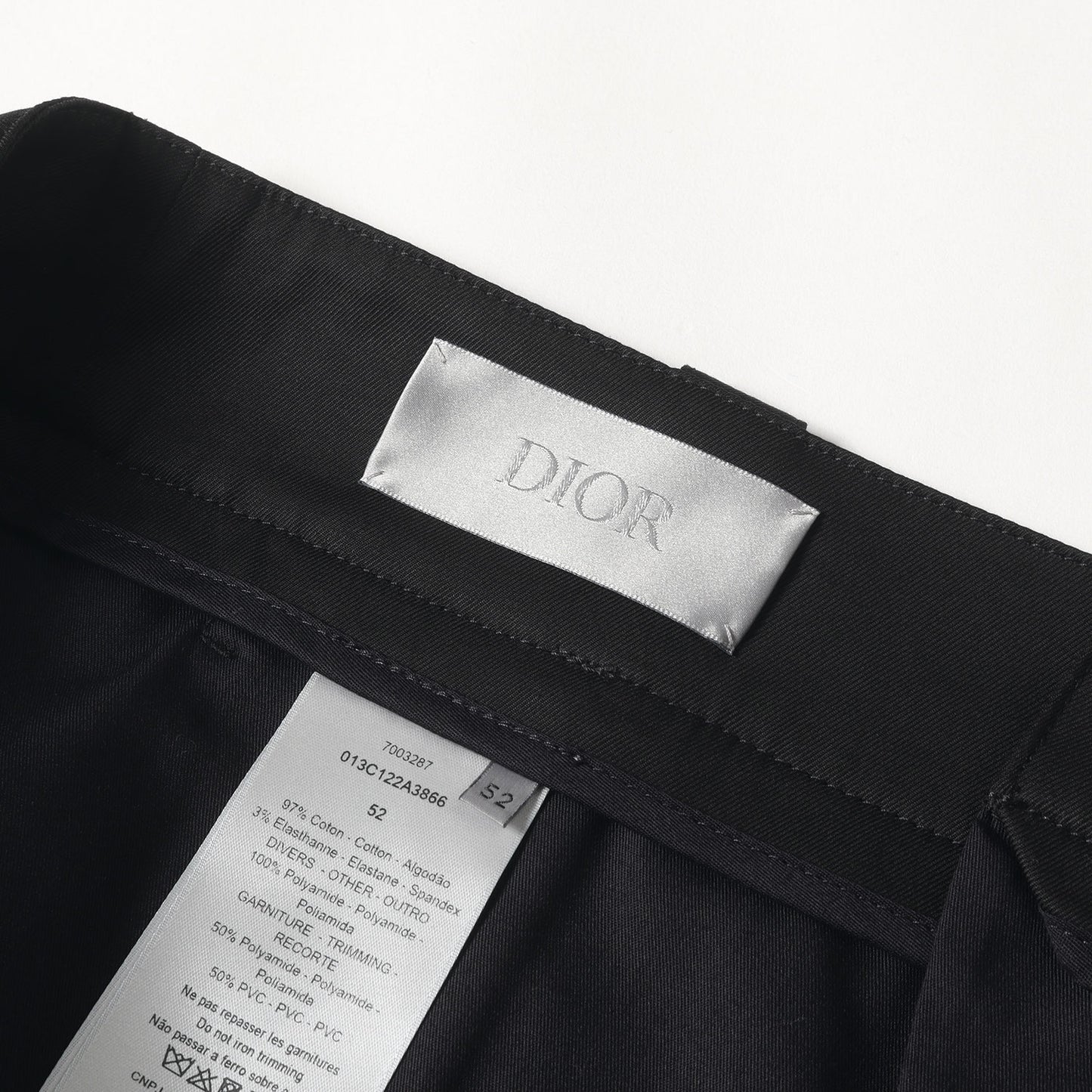 24年購入品 ストレッチ コットン ギャバジン カーゴ パンツ (013C122A3866)