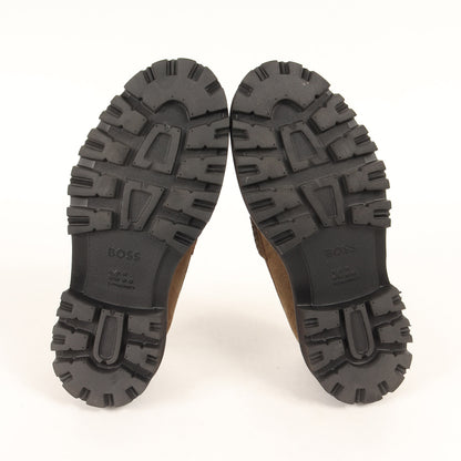 近年モデル タンクソール スウェード コイン ローファー (Suede loafers with penny trim)