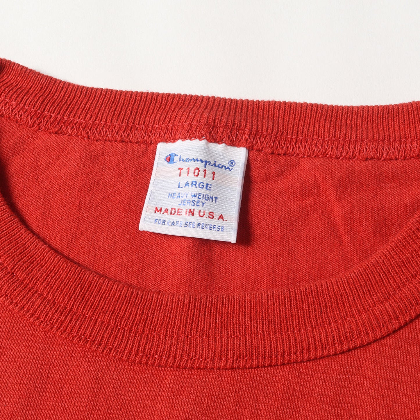 × Champion ヘビーウェイト グラフィック ロゴ Tシャツ (CHAMPION × SD MADE IN USA T1011 T) / MADE IN USA