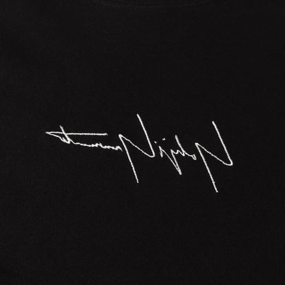 × NEW ERA 朝倉優佳 グラフィック シグネチャーロゴ 刺繍 Ｔシャツ (HN-T98-082)