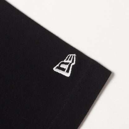 × NEW ERA 朝倉優佳 グラフィック シグネチャーロゴ 刺繍 Ｔシャツ (HN-T98-082)