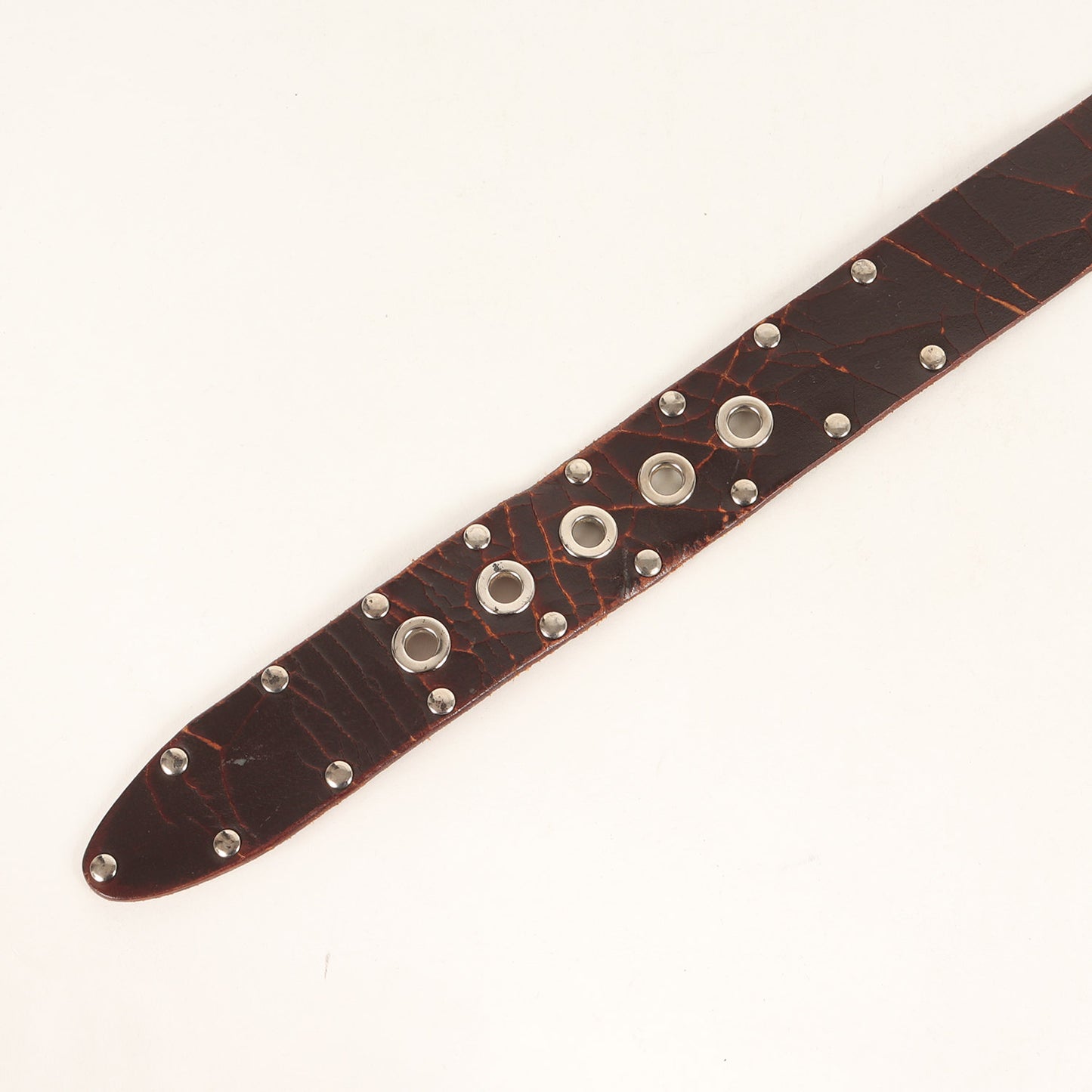 ビッグ オーバルバックル クラッキングレザー ベルト