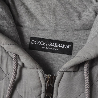 ロゴ プレート キルティング ジップ パーカー