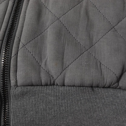 ロゴ プレート キルティング ジップ パーカー